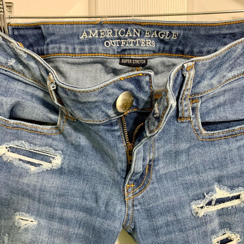 American Eagle Super Low Ripped Jegging Size 4 - Picture 2 of 5